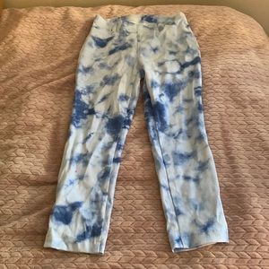 Blotched blue and white capris/pants size 4-6